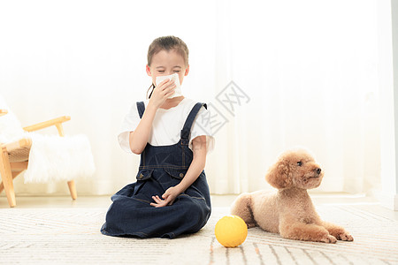 女孩和狗小女孩对狗狗过敏背景