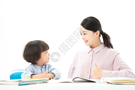 妈妈儿子儿童幼教辅导学生学习背景