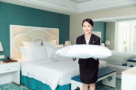 酒店服务贴身管家枕头服务图片