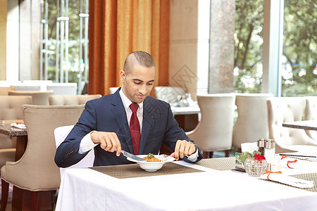 外国人酒店餐厅用餐高清图片