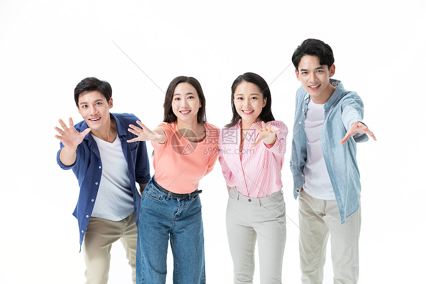 年轻替补深度逐步提升 三分投篮稳定性成季后赛突破关键因素