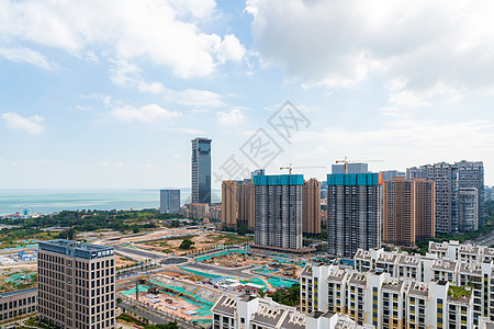 住房建设还在建设的地基背景