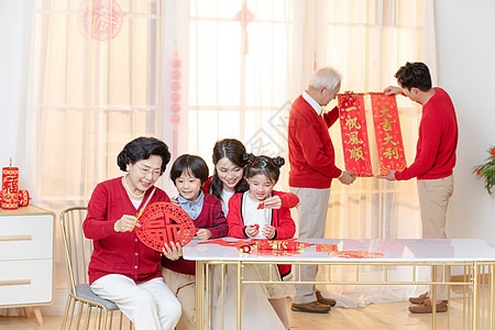 奶奶和孙子孙女祖孙三代过新年背景