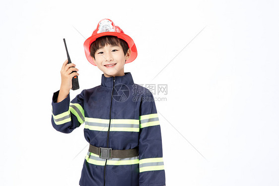 小小消防员拿着对讲机图片