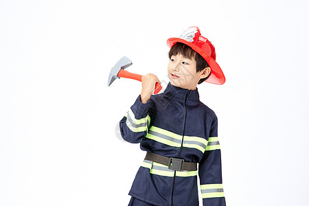 小小消防员拿着消防斧图片