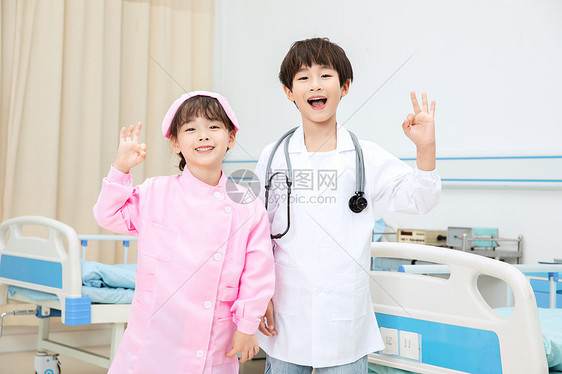小小医生和护士ok手势图片
