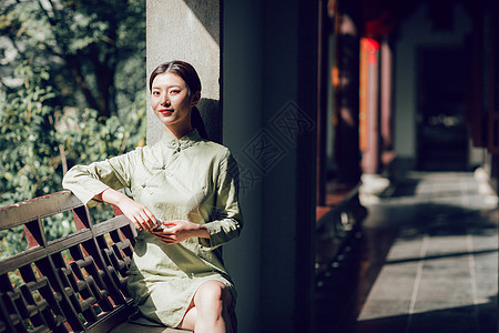 古风素衣美女图片