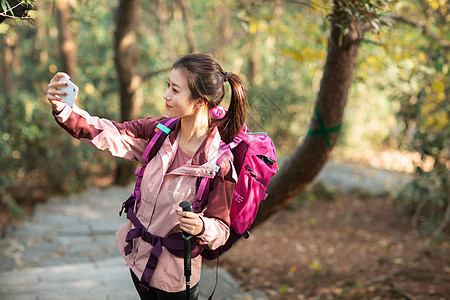 登山女性自拍图片