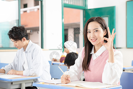 青年女性考研考试图片