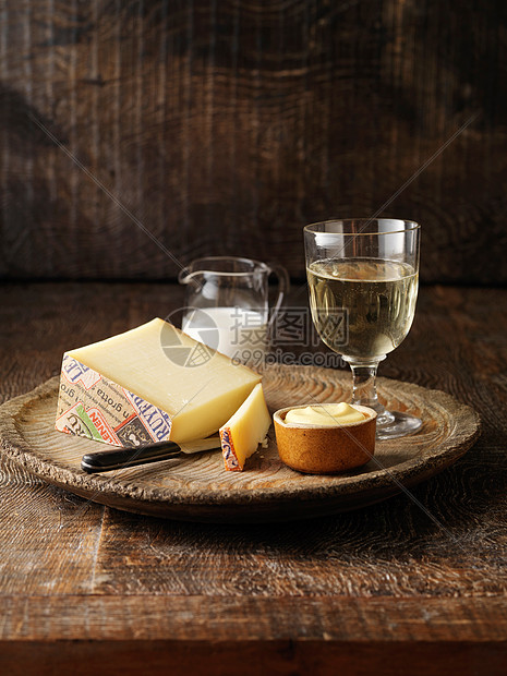 奶酪和葡萄酒晚餐图片