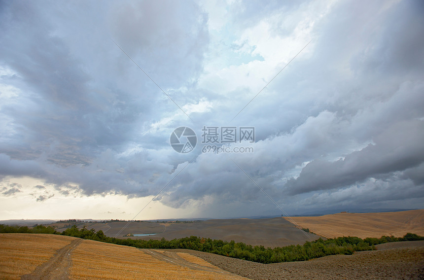 雷雨期间的克里特塞内西岛图片