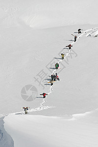 登山者上山图片