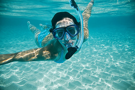 女子潜水背景图片