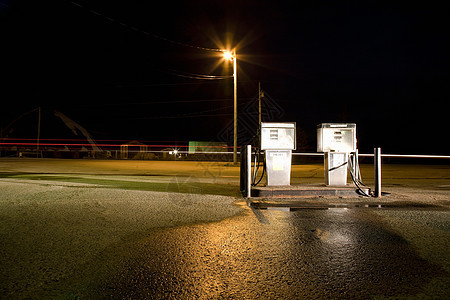 夜间燃油泵图片