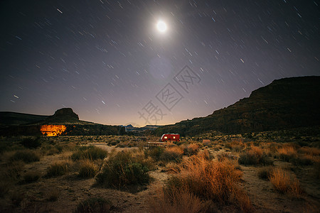 美国加利福尼亚州莫哈韦国家保护区墙洞营地背景图片