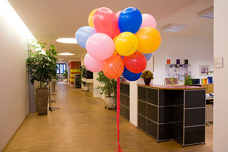 办公室气球图片