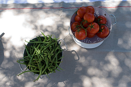 新鲜青豆和西红柿图片