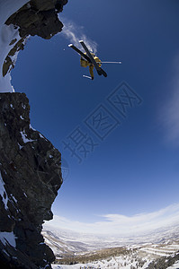 美国犹他州帕克城山度假村男子滑雪图片