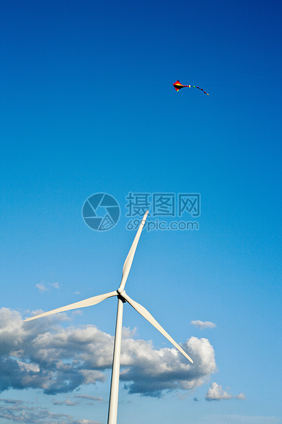 风力发电机和风筝图片