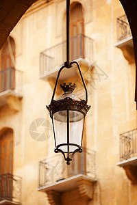 一个街灯，悬挂的灯笼，在最近重建的市中心地区，包括许多奢侈品商店，贝鲁特，黎巴嫩图片