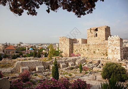 一座十字军城堡的遗迹，建于12世纪，位于黎巴嫩沿海小镇Byblos图片