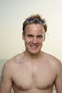 游泳运动员肖像图片