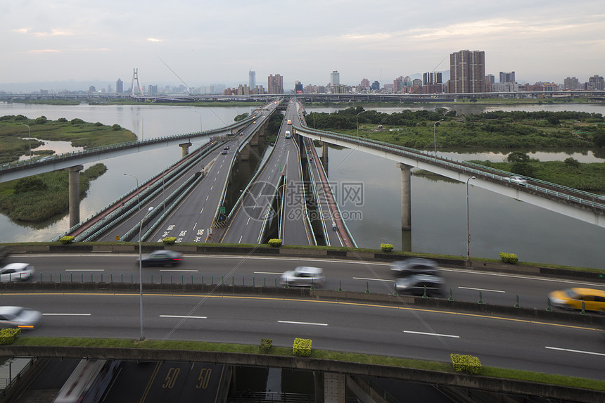 中国台湾台北高架公路交通图片