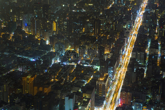 夜间城市与道路图片