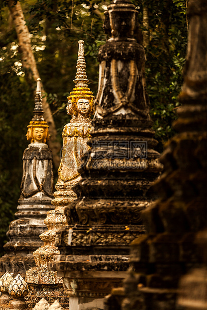 柬埔寨暹粒吴哥窟瓦寺雕刻的印度教神图片