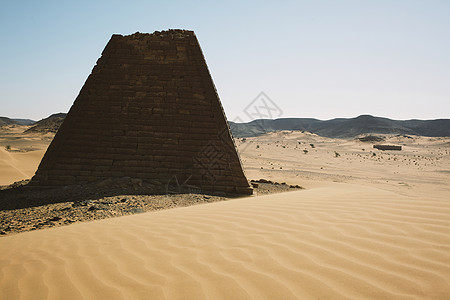 苏丹梅罗金字塔图片