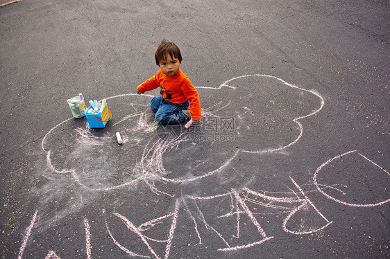 幼儿用粉笔画单词图片