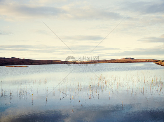 英国苏格兰西北高地阿森特宁静湖景观图片