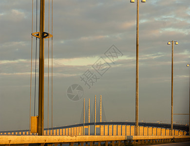 丹麦哥本哈根和瑞典马尔默之间的厄林德桥视图图片