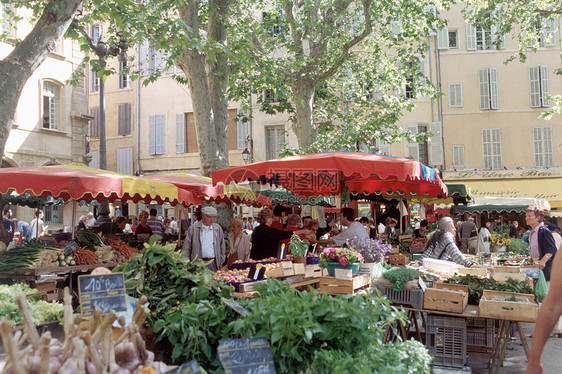 普罗旺斯艾克斯里奇尔姆广场市场摊位图片