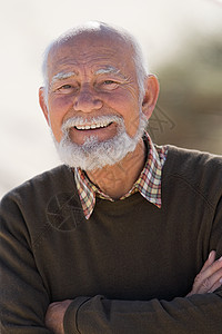 微笑的老年白人男性图片