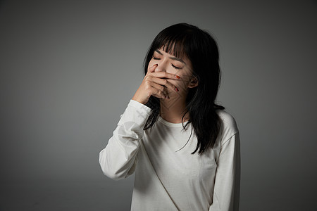 悲伤背影女生年轻女性哭泣背景