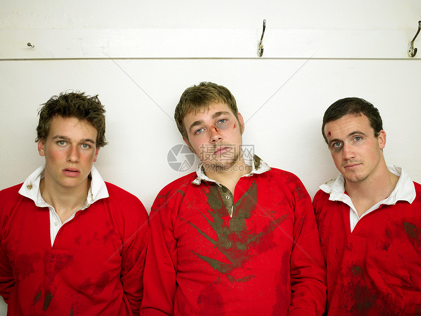 知名球星伤病情况汇总复出时间表引发俱乐部战术调整