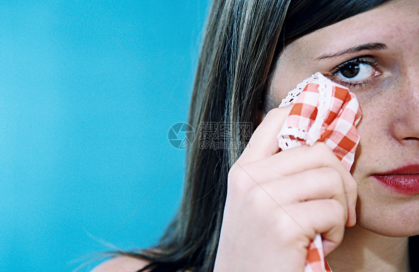 擦眼睛用什么颜色好看,擦眼睛用什么颜色好看呢