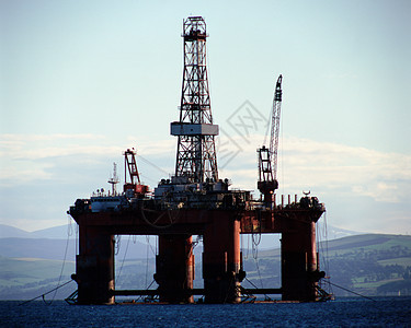 石油平台背景图片
