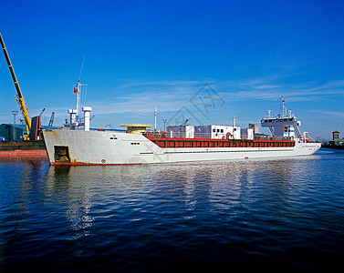 莱思港的货船背景图片