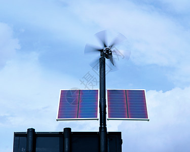 风车和太阳能电池板图片