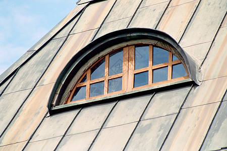 屋顶拱形窗图片