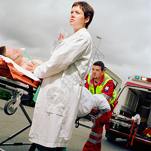 救护人员图片