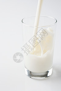 一杯牛奶图片