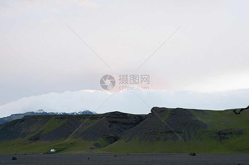 火山山上的日落图片