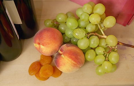 桃子葡萄和蜜饯图片