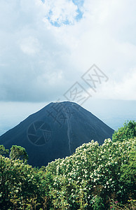 萨尔瓦多伊扎尔科火山图片