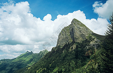 瑞士山图片