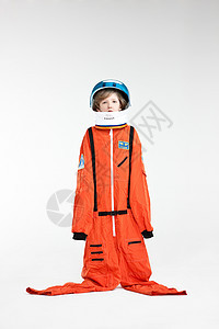 打扮成宇航员的男孩图片
