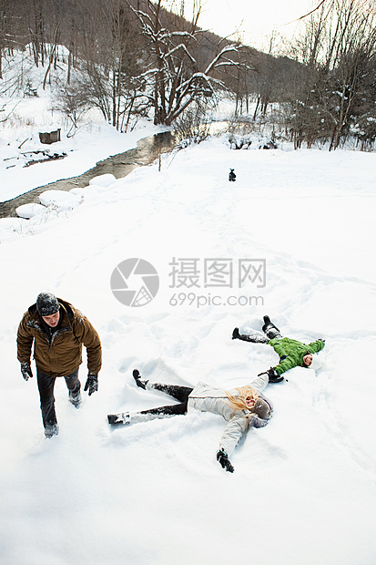 ‘~一起玩雪的一家人  ~’ 的图片
